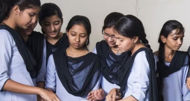 പ്ല​സ്ടു​വി​ലും ബ​യോ​ള​ജി ഒ​റ്റ​ വി​ഷ​യ​മാ​ക്ക​ണം