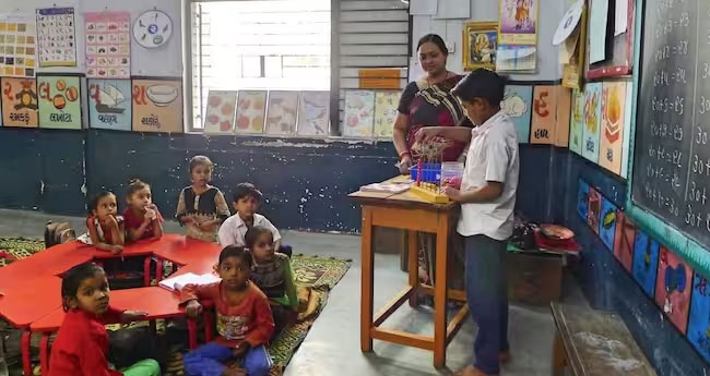 തു​ല്യ​ജോ​ലി​ക്ക്  തു​ല്യ​വേ​ത​നം;  ഗ​വ. പ്രൈ​മ​റി  പ്ര​ഥ​മാ​ധ്യാ​പ​ക​ർ​ക്ക്  നി​ഷേ​ധി​ക്ക​രു​ത്