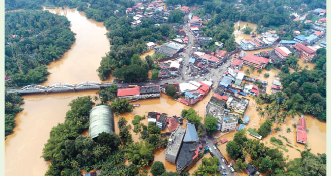 പ്രളയക്കെടുതിയില്‍  പത്തനംതിട്ട