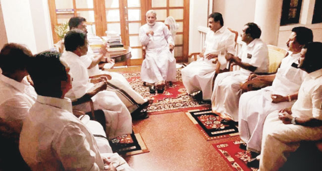 കേരള കോൺ.-എം നേതാക്കൾ ബിഷപ്പിനെ സന്ദർശിച്ചു