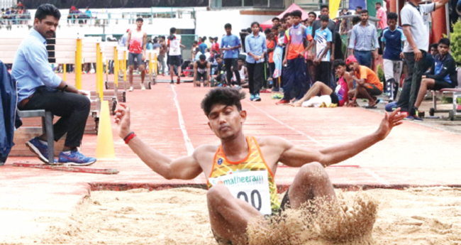 ഇ​ന്‍​റ​ർ ക്ല​ബ് അ​ത്‌ല​റ്റി​ക് മീ​റ്റ് : മ​ഴ​യെ തോ​ൽ​പ്പി​ച്ച പോ​രാ​ട്ടം