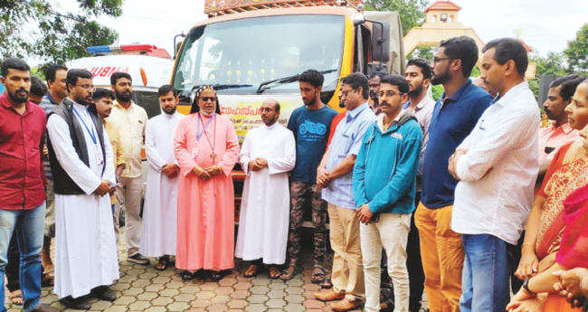 വ​യ​നാ​ട്ടി​​ൽ സ​ഹാ​യ സാ​ന്ത്വ​ന​വു​മാ​യി മാ​വേ​ലി​ക്ക​ര രൂ​പ​തയും