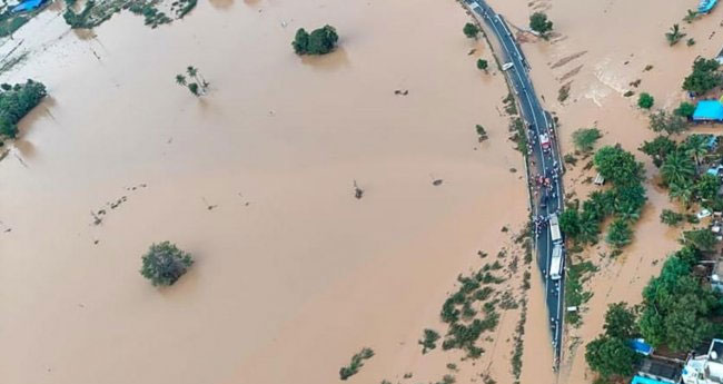 മഴക്കെടുതി തുടരുന്നു,  ആന്ധ്രയിൽ കനത്ത നാശം