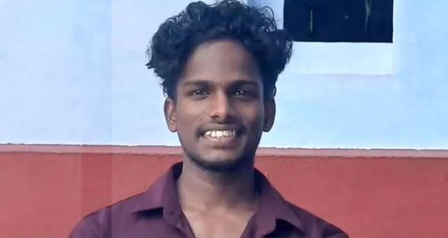 കോ​ഴി​ക്കോ​ട്ട് ബൈ​ക്ക​പ​ക​ടം; യു​വാ​വ് മ​രി​ച്ചു