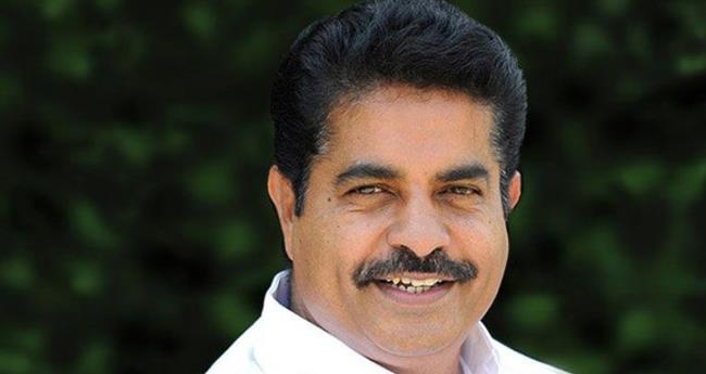 അ​ൻ​വ​ർ വി​ഷ​യം; സ​തീ​ശ​ൻ ഏ​ക​പ​ക്ഷീ​യ​മാ​യ തീ​രു​മാ​നം എ​ടു​ത്തി​ട്ടി​ല്ലെ​ന്ന് അ​ടൂ​ർ പ്ര​കാ​ശ്