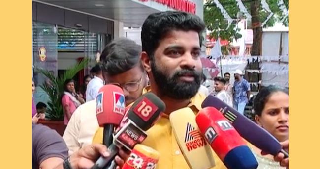 വ്യാ​ജ​രേ​ഖ എ​സ്എ​ഫ്‌​ഐ​യി​ല്‍ കൊ​ണ്ടു​വ​ന്ന് കെ​ട്ടേ​ണ്ട; വി​ദ്യ​യെ ത​ള്ളി ആ​ര്‍​ഷോ