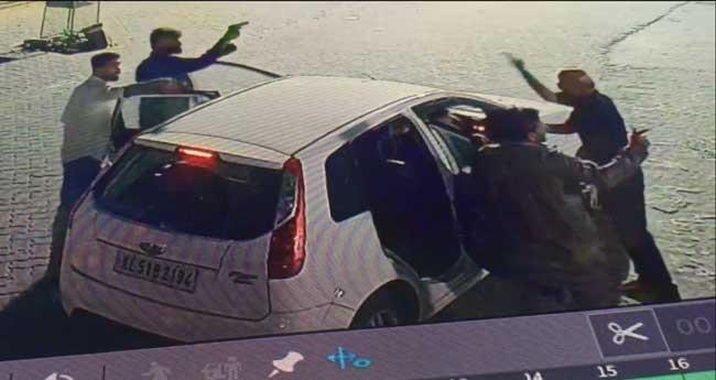ക​തൃ​ക്ക​ട​വി​ലെ ബാ​ർ വെ​ടി​വ​യ്പ്പ്: മു​ഖ്യ​പ്ര​തി പി​ടി​യി​ൽ