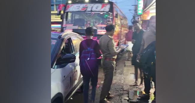 പെ​ർ​മി​റ്റി​ല്ലാ​തെ ഓ​ടി​യ എ​എം​വി​ഐ​യു​ടെ സ​ഹോ​ദ​ര​ന്‍റെ ബ​സ് ക​സ്റ്റ​ഡി​യി​ലെ​ടു​ത്തു