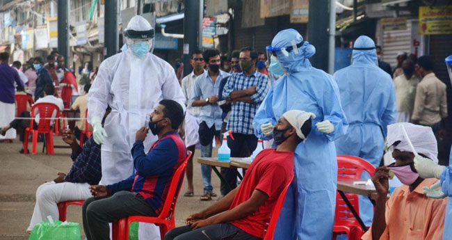 സംസ്ഥാനത്ത് രോ​ഗി​ക​ൾ ഇ​​​രു​​​പ​​​തി​​​നാ​​​യി​​​ര​​​ത്തി​​​നു മു​​​ക​​​ളി​​​ലെ​​​ത്തി