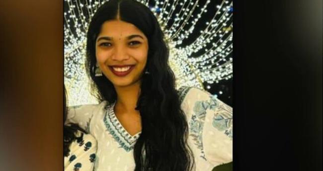 മ​ല​പ്പു​റ​ത്ത് ന​ഴ്സിം​ഗ് വി​ദ്യാ​ർ​ഥി​നി ജീ​വ​നൊ​ടു​ക്കി​യ നി​ല​യി​ൽ