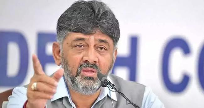 വി​ക്ട​റി പ​രേ​ഡ് ദു​ര​ന്തം; അ​നു​ശോ​ച​നം അ​റി​യി​ച്ച് ഡി.​കെ. ശി​വ​കു​മാ​ർ