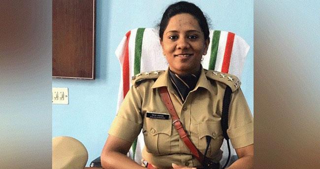 ഡി.​ശി​ൽ​പ​യെ കേ​ര​ള​ത്തി​ൽ​നി​ന്ന് ക​ർ​ണാ​ട​ക കേ​ഡ​റി​ലേ​ക്ക് മാ​റ്റ​ണം; ഉ​ത്ത​ര​വി​ട്ട് ഹൈ​ക്കോ​ട​തി