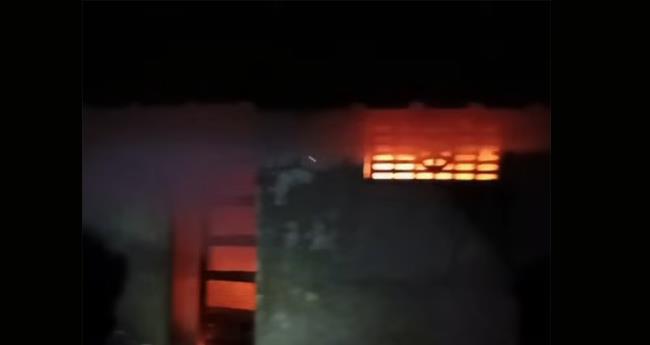 വൈ​ക്ക​ത്ത് വീ​ടി​ന് തീ​പി​ടി​ച്ച് വ​യോ​ധി​ക വെ​ന്ത് മ​രി​ച്ചു
