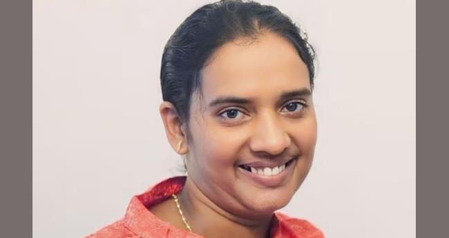 വ​ട്ടിപ്പ​ലി​ശ​ക്കാ​രി​യു​ടെ ഭീ​ഷ​ണി; വീ​ട്ട​മ്മ പു​ഴ​യി​ൽ ചാ​ടി ജീ​വ​നൊ​ടു​ക്കി