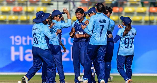 ഏ​ഷ്യ​ന്‍ ഗെ​യിം​സി​ല്‍ ര​ണ്ടാം സ്വ​ര്‍​ണം; ക്രി​ക്ക​റ്റി​ല്‍ കി​രീ​ടം ചൂ​ടി ഇ​ന്ത്യ​ന്‍ വ​നി​ത​ക​ള്‍