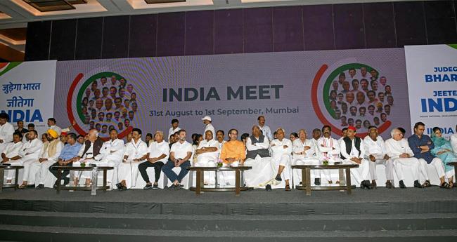 "ഇ​ന്ത്യ'​ൻ നേ​താ​ക്ക​ളു​ടെ യോ​ഗം വി​ളി​ച്ച് ഖാ​ർ​ഗെ