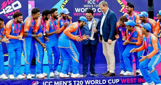 ആ​ശ​ങ്ക​യു​ടെ കാ​ർ​മേ​ഘ​ങ്ങ​ൾ നീ​ങ്ങി; ടീം ​ഇ​ന്ത്യ ബുധനാഴ്ച നാ​ട്ടി​ലേ​ക്ക് തി​രി​ച്ചേ​ക്കും