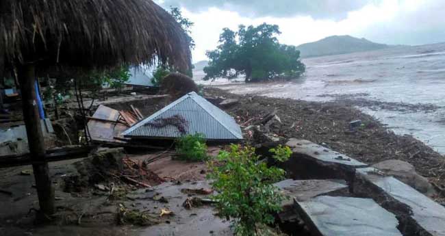 മിന്നൽപ്രളയം: ഇന്തോനേഷ്യയിൽ രക്ഷാപ്രവർത്തനം ദുഷ്കരം