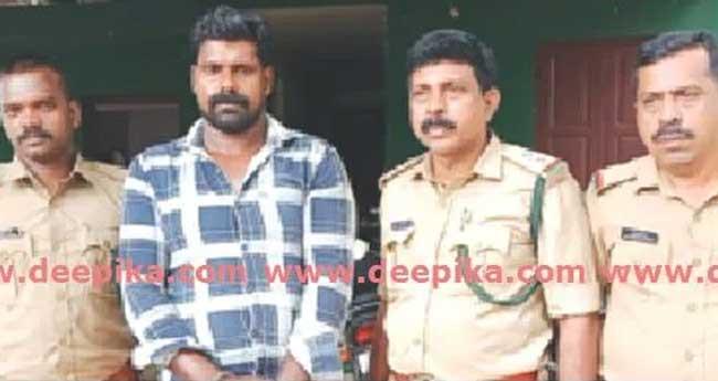 കൊ​ല്ല​ത്ത് കൊ​ന്ന് കു​ഴി​ച്ചു​മൂ​ടി​യ കാ​ട്ടു​പ​ന്നി​യെ ഇ​റ​ച്ചി​യാ​ക്കി വി​റ്റു; ഒ​രാ​ള്‍ അ​റ​സ്റ്റി​ല്‍