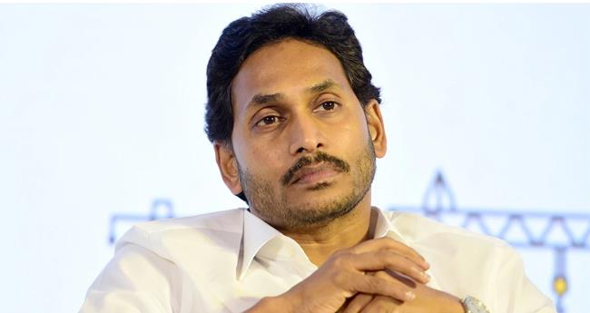 പ്ര​തി​പ​ക്ഷ പാ​ര്‍​ട്ടി​ക​ള്‍​ക്ക് പി​ന്നാ​ലെ ഇ​വി​എ​മ്മു​ക​ളെ ത​ള്ളി ജ​ഗ​ന്‍ മോ​ഹ​ന്‍ റെ​ഡ്ഡി