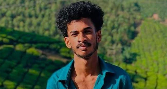 ആ​ന​ക്ക​ര​യി​ലെ ബൈ​ക്ക​പ​ക​ടം; പ​രി​ക്കേ​റ്റ് ചി​കി​ത്സ​യി​ലാ​യി​രു​ന്ന യു​വാ​വ് മ​രി​ച്ചു