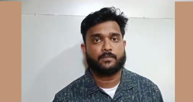 വി​ദേ​ശ​ത്ത് ജോ​ലി വാ​ഗ്ദാ​നം ചെ​യ്ത് ല​ക്ഷ​ങ്ങ​ൾ ത​ട്ടി​യ യു​വാ​വ് അ​റ​സ്റ്റി​ൽ‌