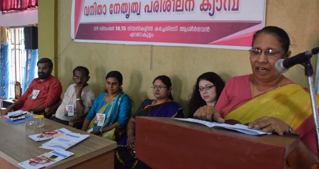 വ​നി​താ ക​മ്മീ​ഷ​ൻ  അ​ധ്യ​ക്ഷ​യാ​യാലും  അ​ടു​ക്ക​ളപ്പണിക്ക് ഒഴിവില്ല: ജോ​സ​ഫൈ​ൻ