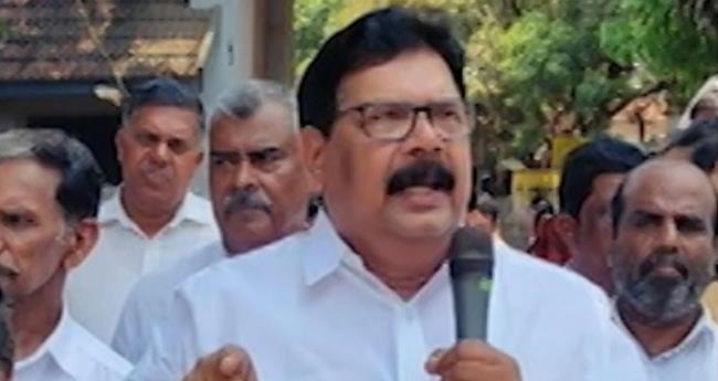 പു​ൽ​പ്പ​ള്ളി ബാ​ങ്ക് വാ​യ്പാ ത​ട്ടി​പ്പ്: കൂ​ടു​ത​ൽ കോ​ണ്‍​ഗ്ര​സ് നേ​താ​ക്ക​ൾ കു​ടു​ങ്ങും?