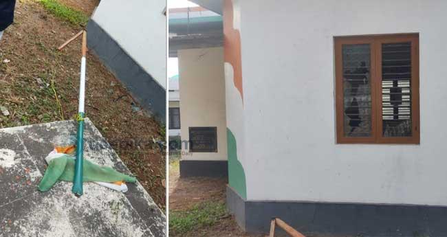 ക​ണ്ണൂ​രി​ൽ കോ​ണ്‍​ഗ്ര​സ് ഓ​ഫീ​സി​നു​നേ​രേ വീ​ണ്ടും ആ​ക്ര​മ​ണം; കൊ​ടി​മ​ര​വും ജ​ന​ല്‍​ച്ചി​ല്ലു​ക​ളും അ​ടി​ച്ചു​ത​ക​ര്‍​ത്തു