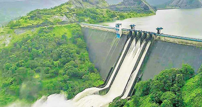 ഡാ​മു​ക​ളി​ല്‍നി​ന്നു വെ​ള്ളം ഒ​ഴു​ക്കേ​ണ്ട  സാഹചര്യമില്ലെന്നു സർക്കാർ