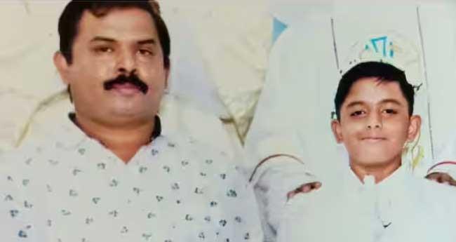 അ​തി​വേ​ഗ​ത്തി​ലെ​ത്തി​യ കാ​ർ സ്കൂ​ട്ട​റി​ൽ ഇ​ടി​ച്ചു; അ​ച്ഛ​നും മ​ക​നും ദാ​രു​ണാ​ന്ത്യം