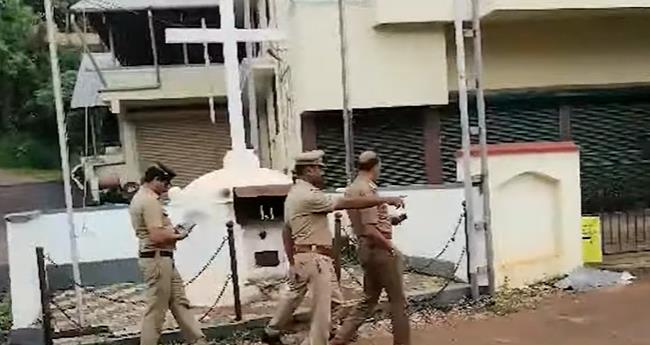 സം​ശ​യ​രോ​ഗം; ഭാ​ര്യ​യു​ടെ കാ​മു​ക​നെ​ന്ന് സം​ശ​യി​ച്ച് ബ​ന്ധു​വി​നെ വെ​ട്ടി​ക്കൊ​ല​പ്പെ​ടു​ത്തി