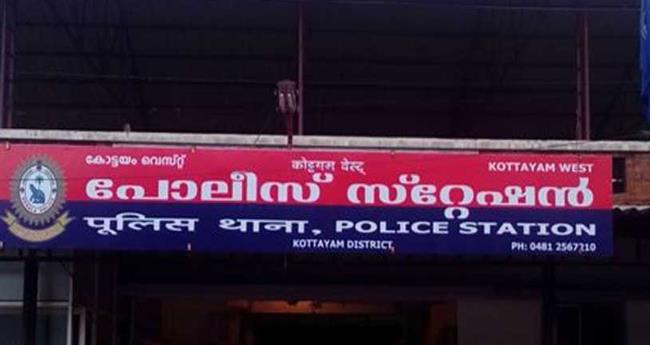 പോ​ലീ​സ് സ്‌​റ്റേ​ഷ​നി​ല്‍ എ​ത്തു​ന്ന​വ​ര്‍​ക്ക് മാ​ന​സി​ക​പി​ന്തു​ണ​യു​മാ​യി "സ്‌​നേ​ഹി​ത'