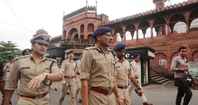 പെ​രു​ന്നാ​ളി​ന് ബീ​ഫോ? മു​സ്‌​ലിം യു​വാ​ക്ക​ൾ​ക്ക് ബ​ജ്റം​ഗ്ദ​ൾ പ്ര​വ​ർ​ത്ത​ക​രു​ടെ ക്രൂ​ര​മ​ർ​ദ​നം