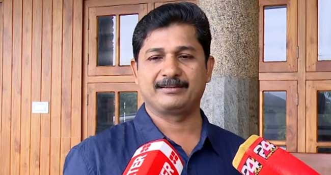 വ​ർ​ഗീ​യ​വാ​ദി​യെ ന​ല്ല മ​നു​ഷ്യ​നാ​യി കാ​ണു​ന്നി​ല്ല, എ​ല്ലാ ന​ല്ല മ​നു​ഷ്യ​രു​ടെ​യും വോ​ട്ട് വേ​ണം: എം. ​സ്വ​രാ​ജ്