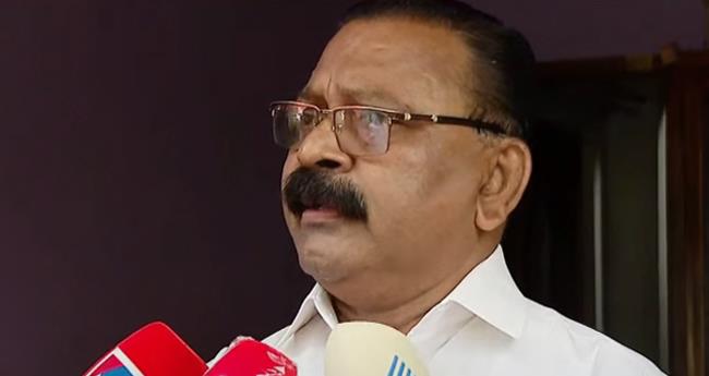 എ​ഡി​എ​മ്മി​ന്‍റേ​ത് ആ​ത്മ​ഹ​ത്യ​യ​ല്ല, ദി​വ്യ​യ്ക്ക് പി​ന്നി​ല്‍ മ​റ്റാ​രൊ​ക്കെ​യോ ഉ​ണ്ട്: മ​ല​യാ​ല​പ്പു​ഴ മോ​ഹ​ന​ന്‍