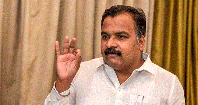 ജ​നാ​ധി​പ​ത്യ​വി​രു​ദ്ധ​മാ​യി പ്ര​വ​ര്‍​ത്തി​ക്കു​ന്ന​വ​രാ​ണ് ഇ​പ്പോ​ള്‍ അ​ടി​യ​ന്ത​രാ​വ​സ്ഥ​യെ​ക്കു​റി​ച്ച് പ​റ​യു​ന്ന​ത് :കോ​ണ്‍​ഗ്ര​സ് എം​പി