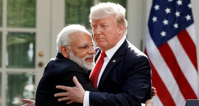 ഒ​രു​മി​ച്ച് നീ​ങ്ങാ​മെ​ന്ന് ട്രം​പി​നോ​ട് മോ​ദി