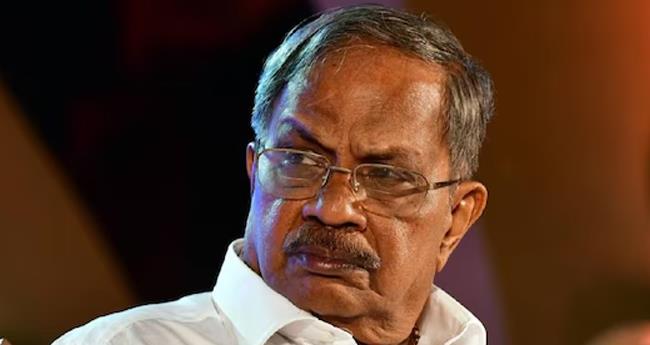 ക​ർ​ക്കി​ട​ക​വും ക​ഥാ​കാ​ര​നും