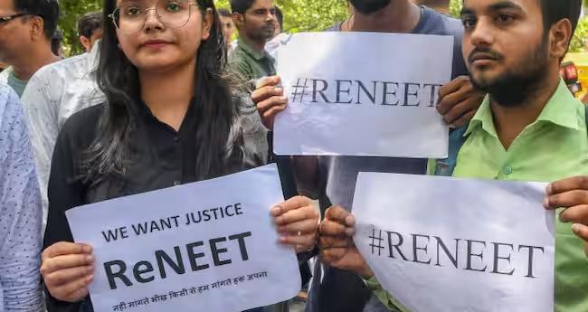 നീ​റ്റ് ക്ര​മ​ക്കേ​ട്; 68 ചോ​ദ്യപേ​പ്പ​ര്‍ ക​ത്തി​ച്ച നി​ല​യി​ല്‍ ക​ണ്ടെ​ത്തി
