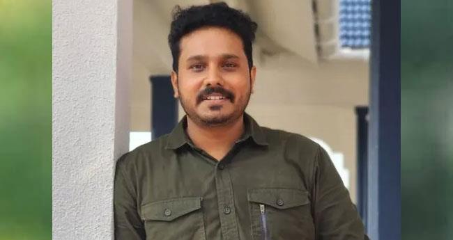 സം​വി​ധാ​യ​ക​ൻ ന​ഹാ​സി​നെ​തി​രെ പ​രാ​തി​യു​മാ​യി ആ​ർ​ഡി​എ​ക്സ് നി​ർ​മാ​താ​വ്