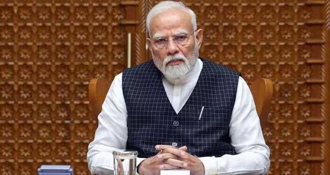 സ്ഥി​തി​ഗ​തി​ക​ൾ വി​ല​യി​രു​ത്തി പ്ര​ധാ​ന​മ​ന്ത്രി; സൈ​നി​ക മേ​ധാ​വി​മാ​രു​മാ​യി തി​ര​ക്കി​ട്ട കൂ​ടി​ക്കാ​ഴ്ച