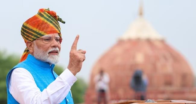 ബം​ഗ്ലാ​ദേ​ശി​ൽ ന്യൂ​ന​പ​ക്ഷ ഹി​ന്ദു​ക്ക​ൾ സം​ര​ക്ഷി​ക്ക​പ്പെ​ട​ണം, ഇ​പ്പോ​ഴ​ത്തെ സം​ഭ​വ​ങ്ങ​ളി​ൽ ആ​ശ​ങ്ക: പ്ര​ധാ​ന​മ​ന്ത്രി