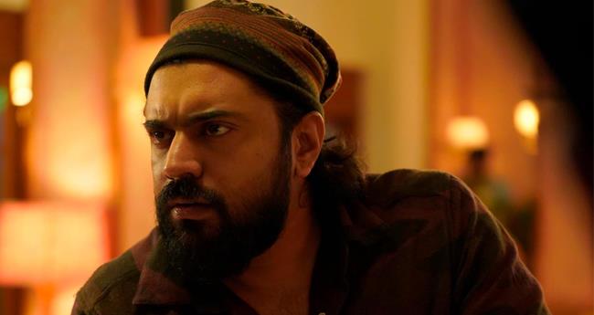 വ​ഞ്ച​നാ​ക്കു​റ്റം; ന​ട​ൻ നി​വി​ൻ പോ​ളി​ക്ക് നോ​ട്ടീ​സ്