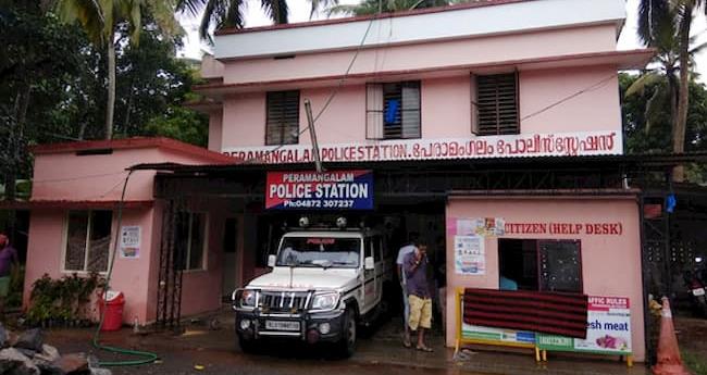 തൃ​ശൂ​രി​ൽ ലി​വിം​ഗ് പ​ങ്കാ​ളി​യെ കു​ത്തി പ​രി​ക്കേ​ൽ​പ്പി​ച്ച സം​ഭ​വം; പ്ര​തി സ്റ്റേ​ഷ​നി​ലെ​ത്തി കീ​ഴ​ട​ങ്ങി