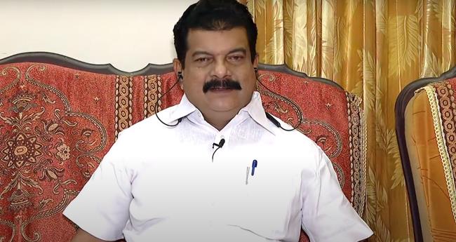 ഇ.​പി​യെ റി​യാ​സും ശ​ശി​യു​മ​ട​ങ്ങു​ന്ന ഉ​പ​ജാ​പ​ക​സം​ഘം കു​ടു​ക്കാ​ന്‍ ശ്ര​മി​ച്ചു: പി.​വി. അ​ന്‍​വ​ര്‍