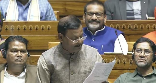 മു​ഖ്യ​മ​ന്ത്രി​യു​ടെ ദു​രി​താ​ശ്വാ​സ​നി​ധി​യി​ലേ​ക്ക് വി​ദേ​ശ​സം​ഭാ​വ​ന; കേ​ര​ള​ത്തി​ല്‍​നി​ന്ന് അ​പേ​ക്ഷ ല​ഭി​ച്ചി​ട്ടി​ല്ലെ​ന്ന് ധ​ന​സ​ഹ​മ​ന്ത്രി