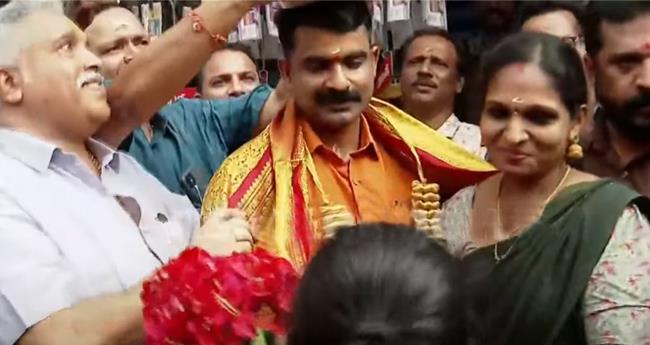 പ​ത്തി​ൽ ഒ​രു ടി​ക്ക​റ്റ് ഭാ​ഗ്യം​കൊ​ണ്ടു​വ​ന്നു; 12 കോ​ടി​യു​ടെ ഭാ​ഗ്യ​വാ​ൻ ക​രു​നാ​ഗ​പ്പ​ള്ളി​യി​ൽ