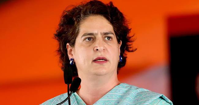 ആ​ശാ​വ​ർ​ക്ക​ർ​മാ​രു​ടെ സ​മ​രം: സം​സ്ഥാ​ന സ​ർ​ക്കാ​രി​നെ​തി​രെ വി​മ​ർ​ശ​ന​വു​മാ​യി പ്രി​യ​ങ്ക ഗാ​ന്ധി