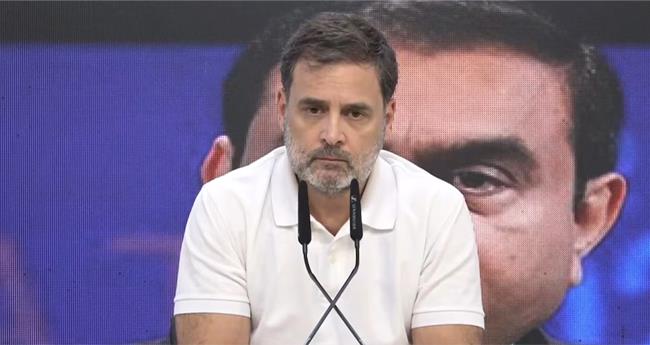 അ​ദാ​നി​യെ അ​റ​സ്റ്റ് ചെ​യ്യ​ണം, സം​ര​ക്ഷി​ക്കു​ന്ന​ത് പ്ര​ധാ​ന​മ​ന്ത്രി; ജെ​പി​സി അ​ന്വേ​ഷ​ണം വേ​ണ​മെ​ന്നും രാ​ഹു​ൽ ഗാ​ന്ധി